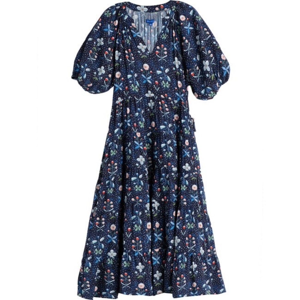 NWT Hadley Tiered Dress in Winter Berries print size S retails 110.00